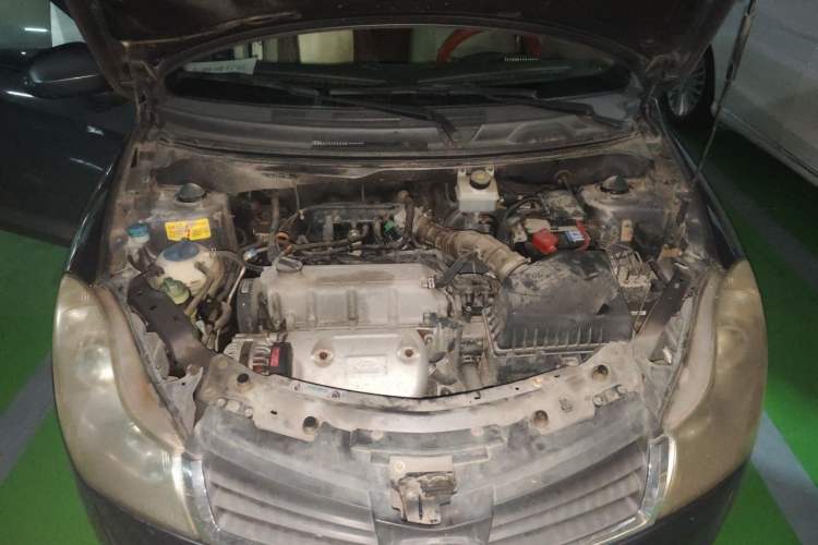Used Chery Fengyun 2 2010 Hatchback 1.5L Ambition Model Engine Bay