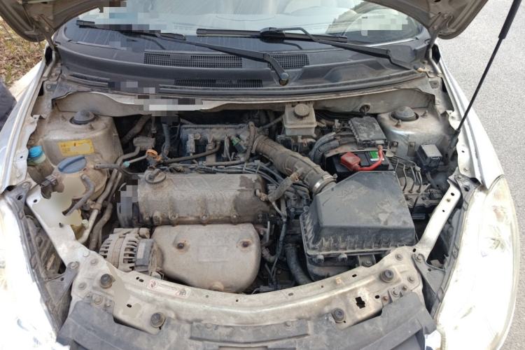 Used Chery Fengyun 2 2010 Hatchback 1.5L Luxury Model Engine Bay