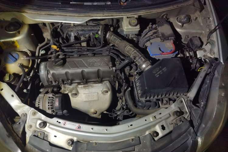 Used Chery Fengyun 2 2010 Hatchback 1.5L Ambition Model Engine Bay
