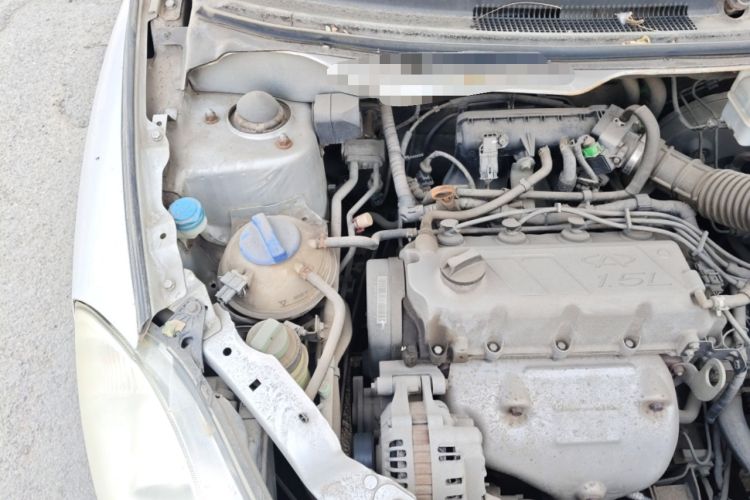 Used Chery Fengyun 2 2010 Hatchback 1.5L Ambition Model Engine Bay Right