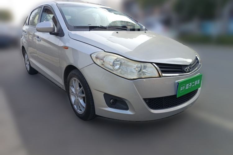 Used Chery Fengyun 2 2010 Hatchback 1.5L Luxury Model Front Right 45 Deg