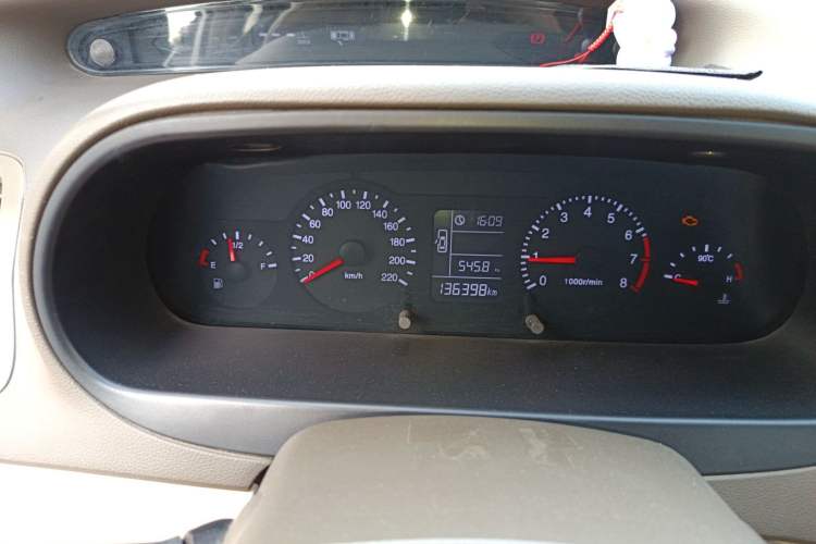 Used Chery Fengyun 2 2010 Hatchback 1.5L Luxury Model Instrument Cluster