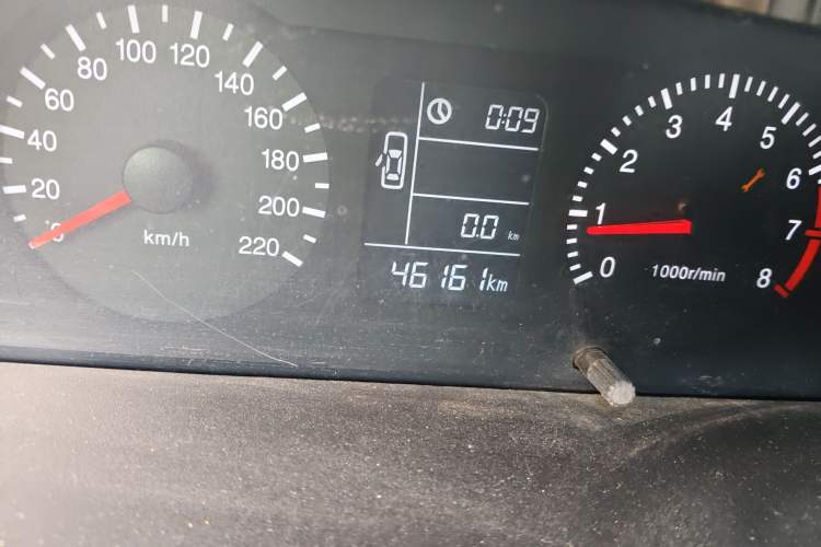 Used Chery Fengyun 2 2010 Hatchback 1.5L Ambition Model Odometer Close Up