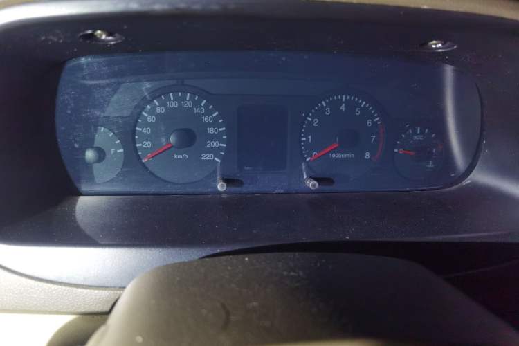 Used Chery Fengyun 2 2010 Hatchback 1.5L Ambition Model Odometer Close Up