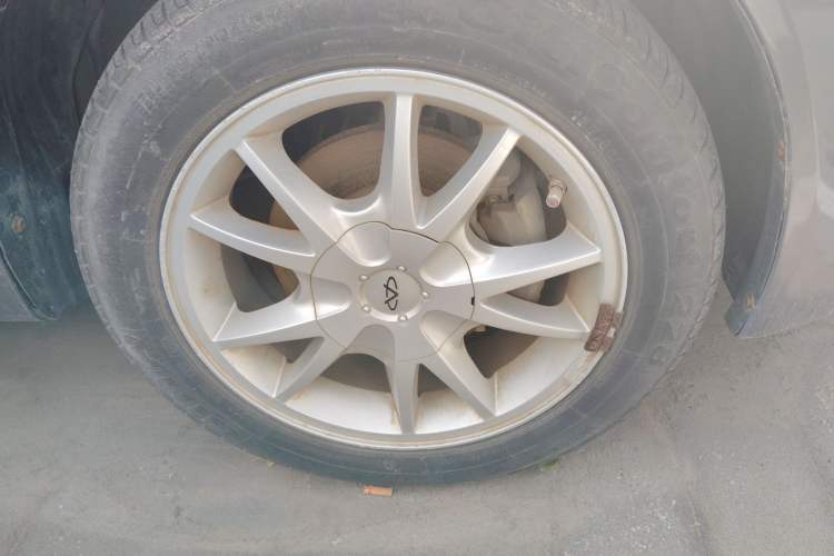 Used Chery Fengyun 2 2010 Hatchback 1.5L Ambition Model Right Front Wheel Hub