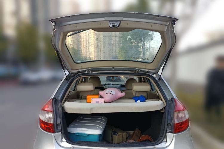 Used Chery Fengyun 2 2010 Hatchback 1.5L Luxury Model Trunk