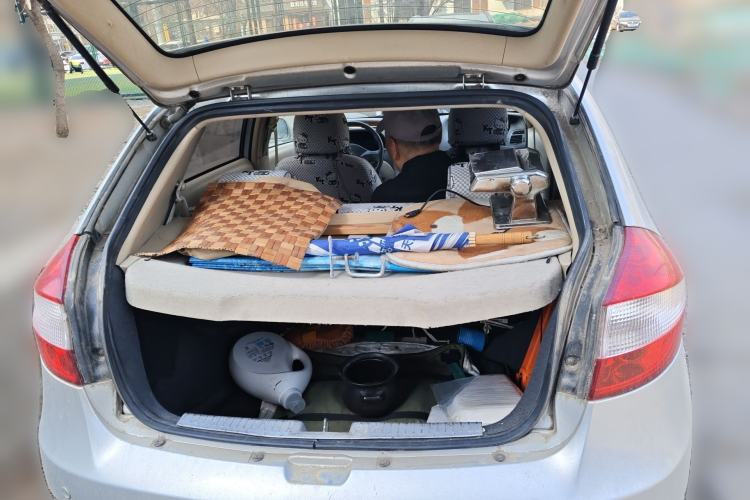 Used Chery Fengyun 2 2010 Hatchback 1.5L Ambition Model Trunk