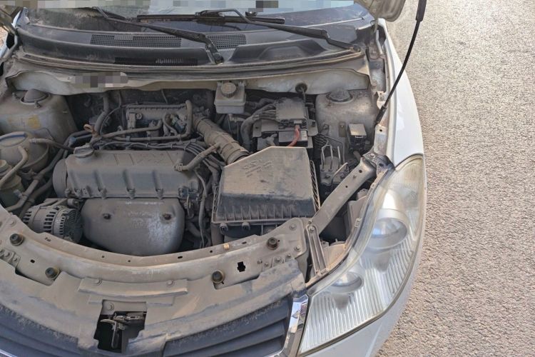 Used Chery Fengyun 2 2010 Hatchback 1.5L Ambition Model Engine Bay Left