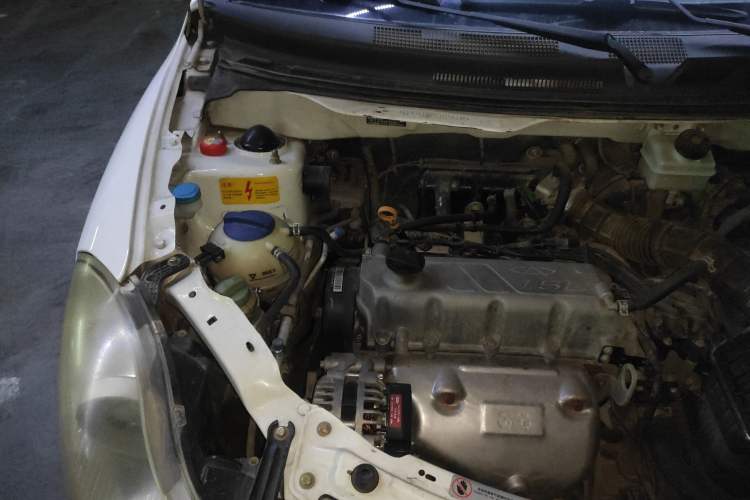 Used Chery Fengyun 2 2010 Hatchback 1.5L Ambition Model Engine Bay Right
