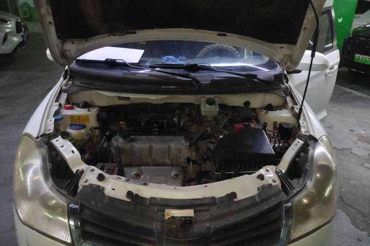 Used Chery Fengyun 2 2010 Hatchback 1.5L Ambition Model Engine Bay