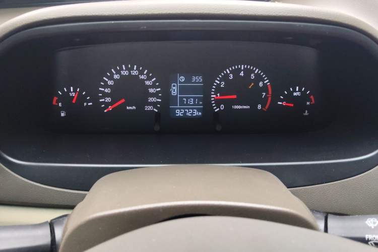 Used Chery Fengyun 2 2010 Hatchback 1.5L Ambition Model Odometer Close Up