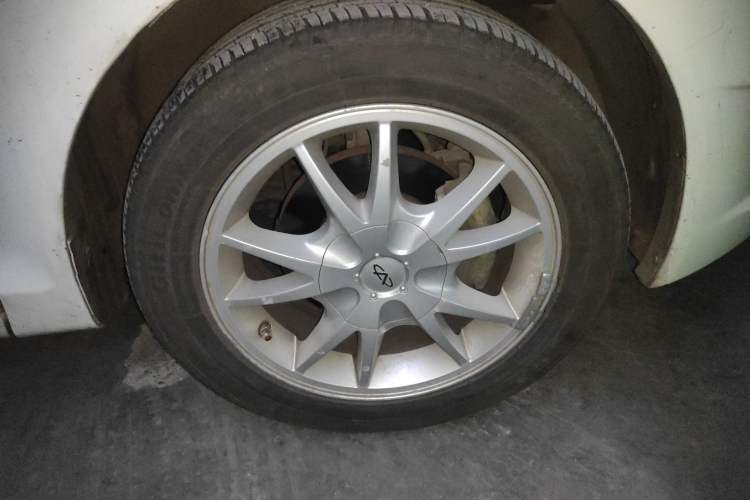 Used Chery Fengyun 2 2010 Hatchback 1.5L Ambition Model Right Front Wheel Hub