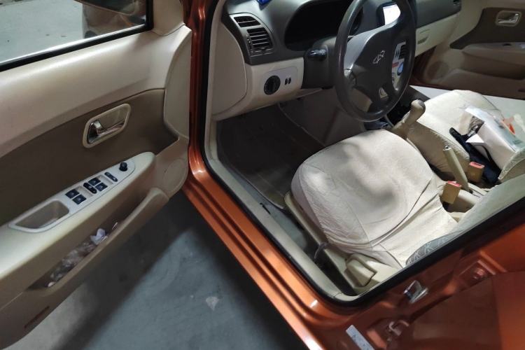 Used Chery Fengyun 2 2010 Hatchback 1.5L Ambition Model Driver Seat