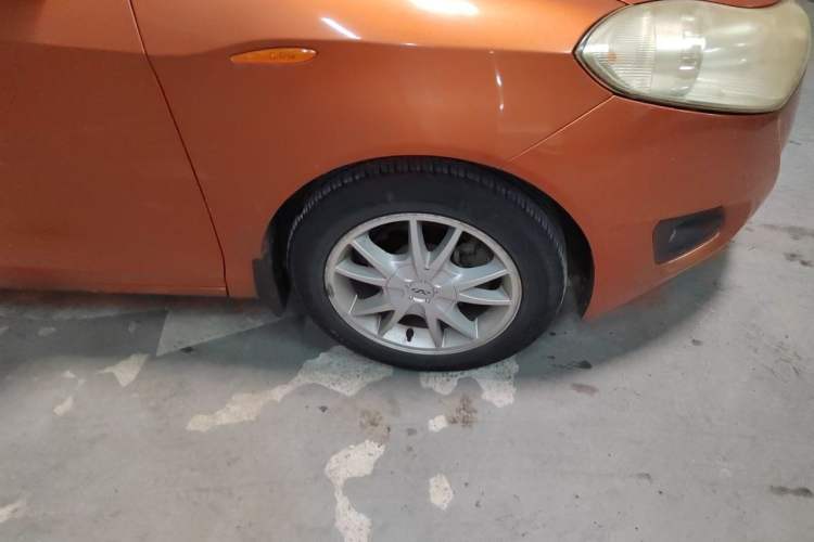 Used Chery Fengyun 2 2010 Hatchback 1.5L Ambition Model Right Front Wheel Hub