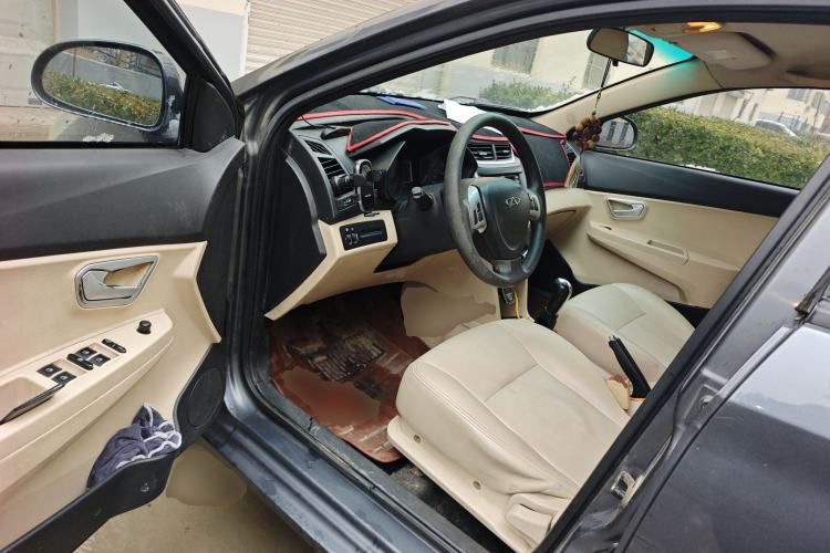 Used Chery Fengyun 2 2013 Hatchback 1.5L Manual Ruiyi Edition Driver Seat