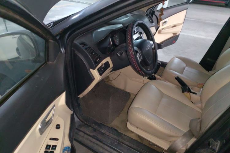 Used Chery Fengyun 2 2013 Hatchback 1.5L Manual Ruiyi Edition Driver Seat