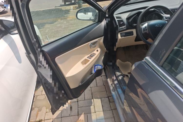 Used Chery Fengyun 2 2013 Hatchback 1.5L Manual Ruiyi Edition Driver Seat