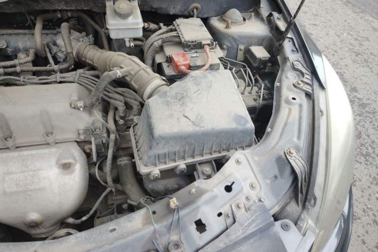 Used Chery Fengyun 2 2013 Hatchback 1.5L Manual Ruiyi Edition Engine Bay Left