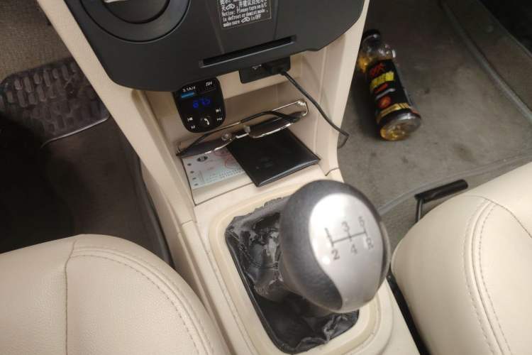 Used Chery Fengyun 2 2013 Hatchback 1.5L Manual Ruiyi Edition Gear Lever