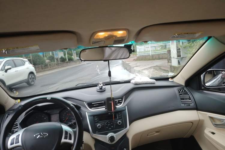 Used Chery Fengyun 2 2013 Hatchback 1.5L Manual Ruiyi Edition Headliner