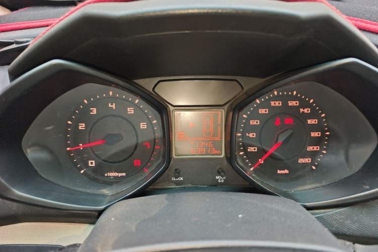 Used Chery Fengyun 2 2013 Hatchback 1.5L Manual Ruiyi Edition Instrument Cluster