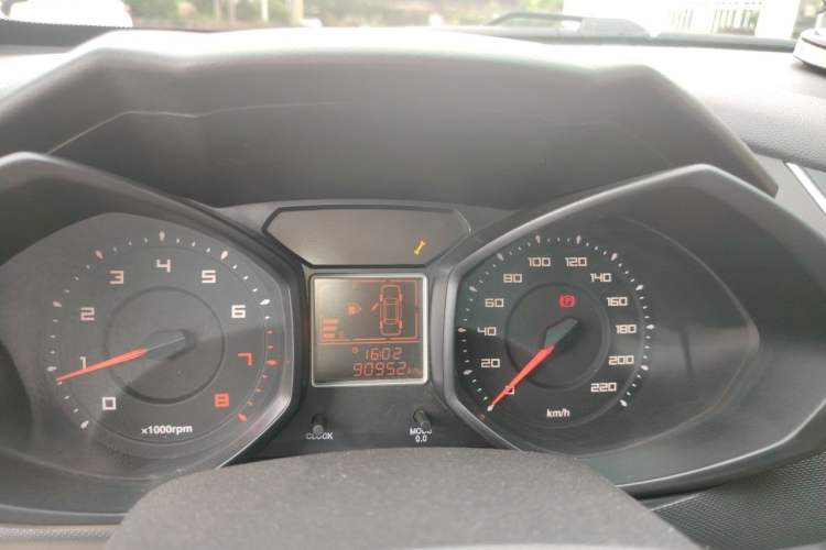 Used Chery Fengyun 2 2013 Hatchback 1.5L Manual Ruiyi Edition Instrument Cluster