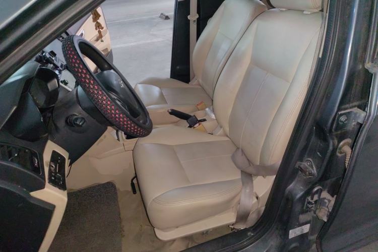 Used Chery Fengyun 2 2013 Hatchback 1.5L Manual Ruiyi Edition Left Front Seat