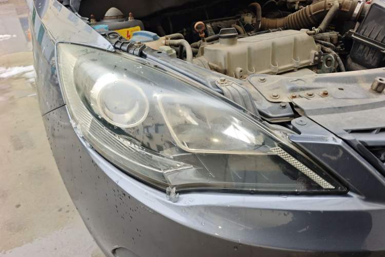 Used Chery Fengyun 2 2013 Hatchback 1.5L Manual Ruiyi Edition Right Front Headlight