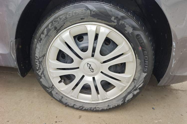 Used Chery Fengyun 2 2013 Hatchback 1.5L Manual Ruiyi Edition Right Front Wheel Hub