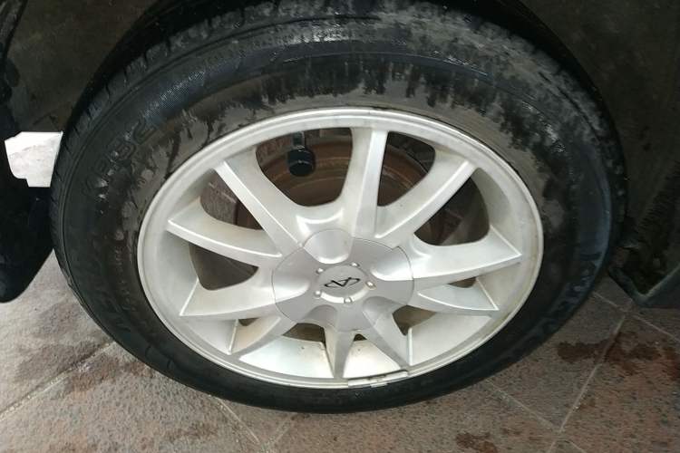 Used Chery Fengyun 2 2013 Hatchback 1.5L Manual Kuaiyi Edition Right Rear Wheel Hub