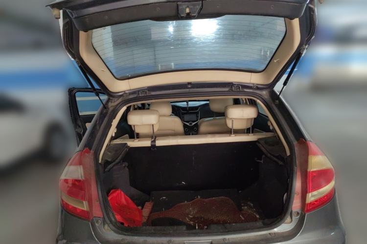 Used Chery Fengyun 2 2013 Hatchback 1.5L Manual Ruiyi Edition Trunk