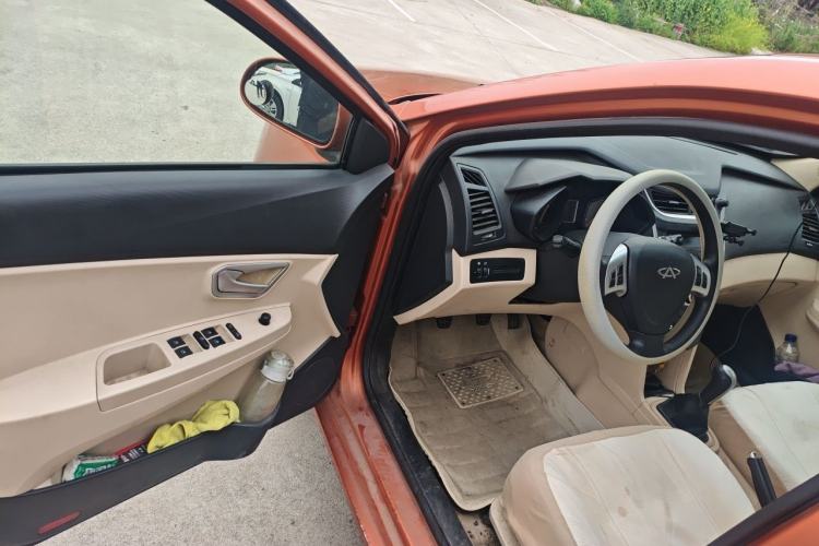 Used Chery Fengyun 2 2013 Hatchback 1.5L Manual Ruiyi Edition Driver Seat