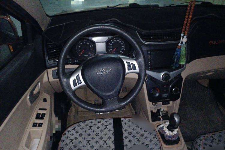 Used Chery Fengyun 2 2013 Hatchback 1.5L Manual Ruiyi Edition Driver Seat