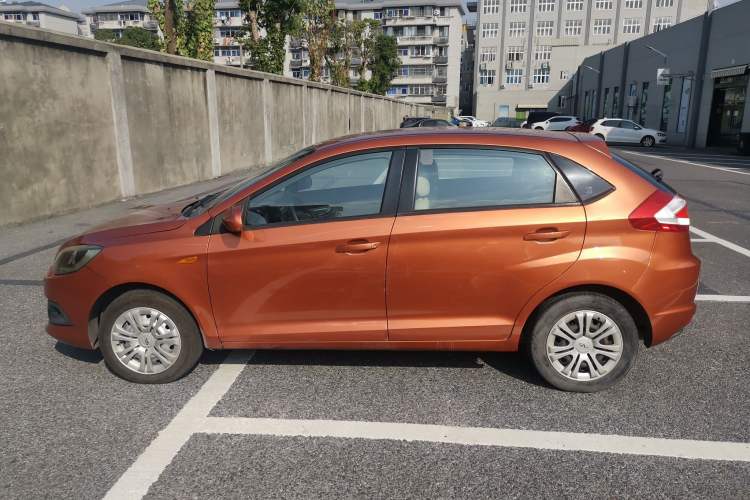 Used Chery Fengyun 2 2013 Hatchback 1.5L AMT Ruìyì Edition Exterior 5