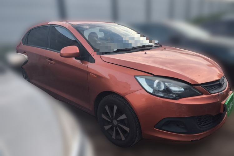 Used Chery Fengyun 2 2013 Hatchback 1.5L Manual Ruiyi Edition Front Right 45 Deg