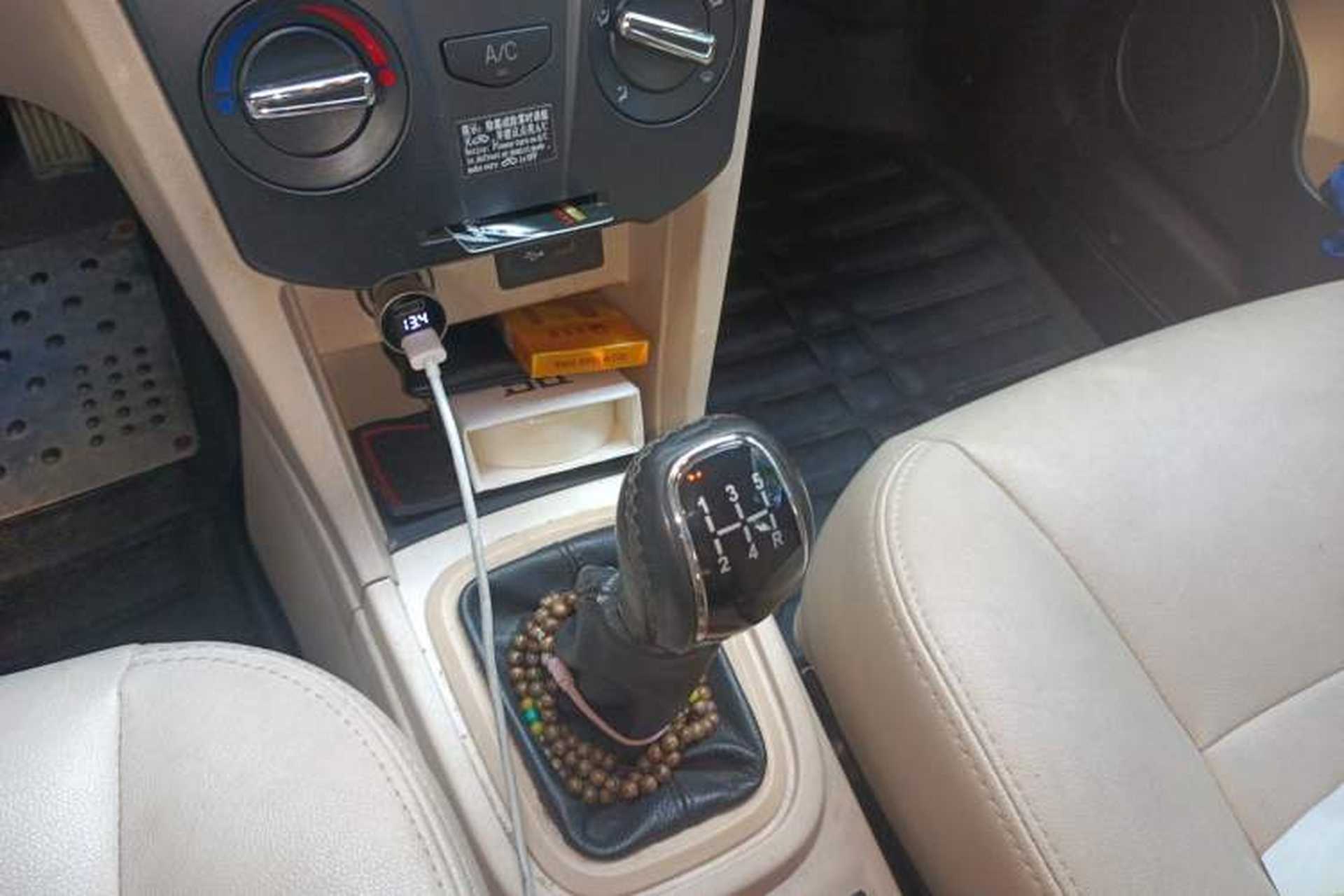 Used Chery Fengyun 2 2013 Hatchback 1.5L Manual Ruiyi Edition Gear Lever