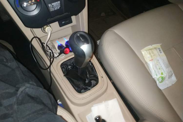 Used Chery Fengyun 2 2013 Hatchback 1.5L Manual Ruiyi Edition Gear Lever