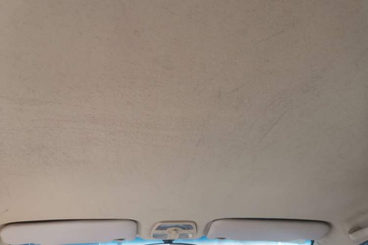 Used Chery Fengyun 2 2013 Hatchback 1.5L AMT Ruìyì Edition Headliner