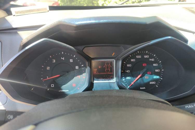 Used Chery Fengyun 2 2013 Hatchback 1.5L Manual Ruiyi Edition Instrument Cluster