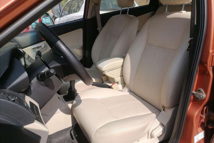 Used Chery Fengyun 2 2013 Hatchback 1.5L Manual Ruiyi Edition Left Front Seat
