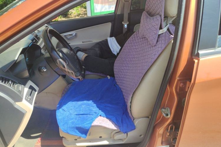 Used Chery Fengyun 2 2013 Hatchback 1.5L Manual Ruiyi Edition Left Front Seat