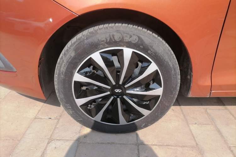 Used Chery Fengyun 2 2013 Hatchback 1.5L Manual Ruiyi Edition Left Front Wheel Hub