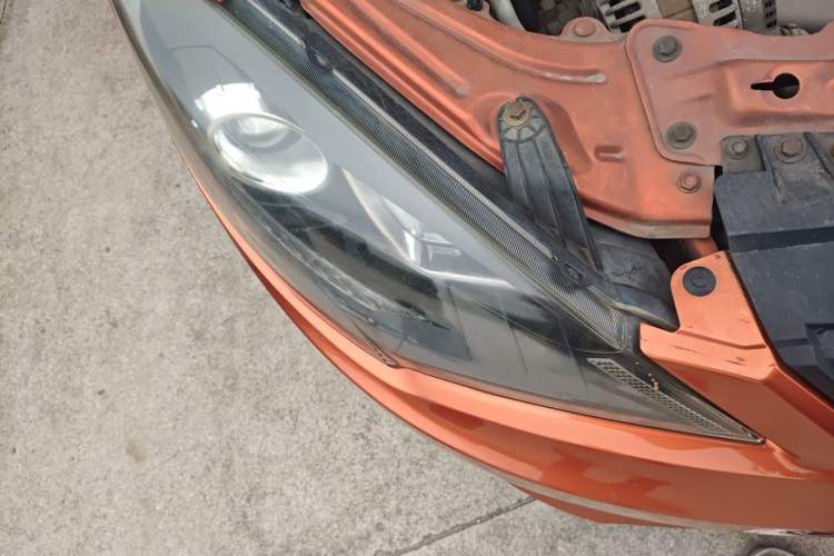 Used Chery Fengyun 2 2013 Hatchback 1.5L Manual Ruiyi Edition Right Front Headlight
