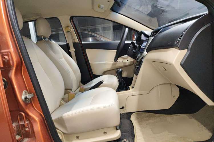 Used Chery Fengyun 2 2013 Hatchback 1.5L Manual Ruiyi Edition Right Front Seat
