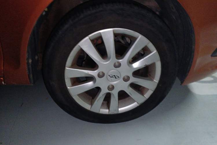 Used Chery Fengyun 2 2013 Hatchback 1.5L Manual Ruiyi Edition Right Front Wheel Hub
