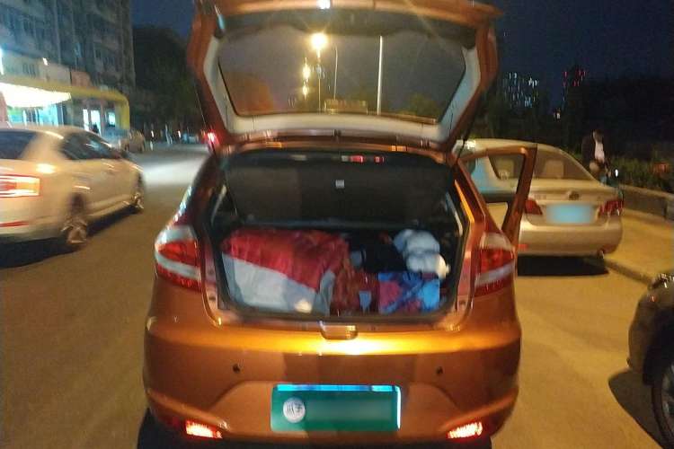 Used Chery Fengyun 2 2013 Hatchback 1.5L Manual Ruiyi Edition Trunk