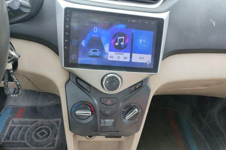 Used Chery Fengyun 2 2013 Hatchback 1.5L Manual Ruiyi Edition Audio And AC Panel