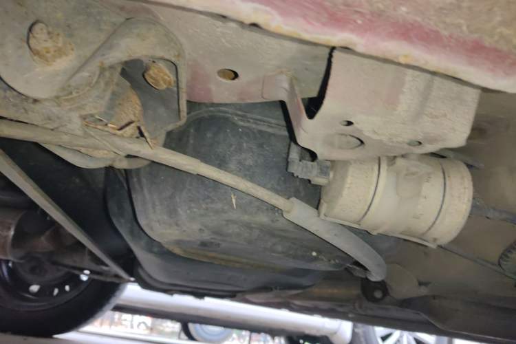Used Chery Fengyun 2 2013 Hatchback 1.5L Manual Ruiyi Edition Chassis Rear Right