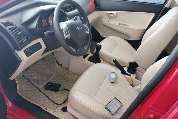 Used Chery Fengyun 2 2013 Hatchback 1.5L Manual Ruiyi Edition Driver Seat