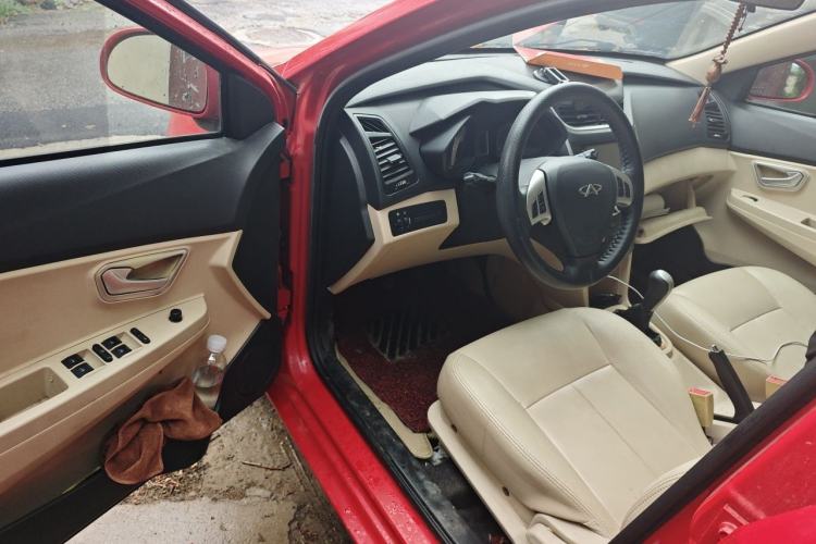 Used Chery Fengyun 2 2013 Hatchback 1.5L Manual Ruiyi Edition Driver Seat